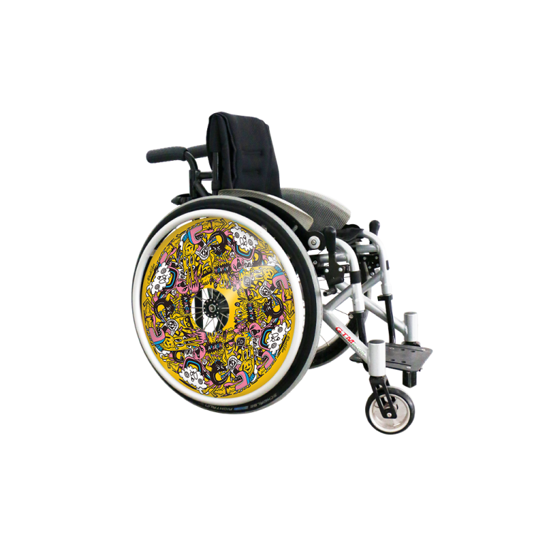 Wheel covers Aliens and cartoon monsters